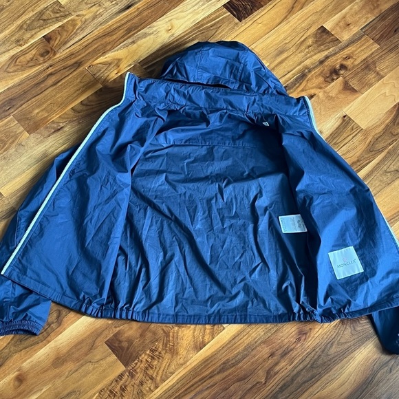 MONCLER BRIZE ZIP RAIN JACKET, NEW - Picture 7 of 13
